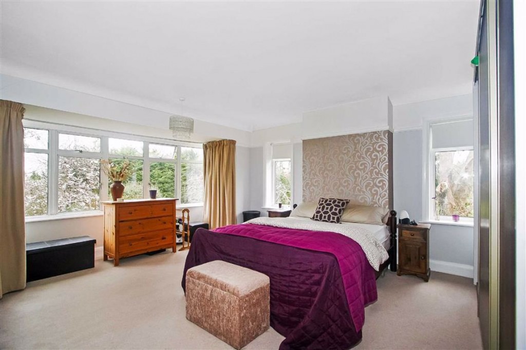 5 bedroom House Detached for sale in West Coulsdon