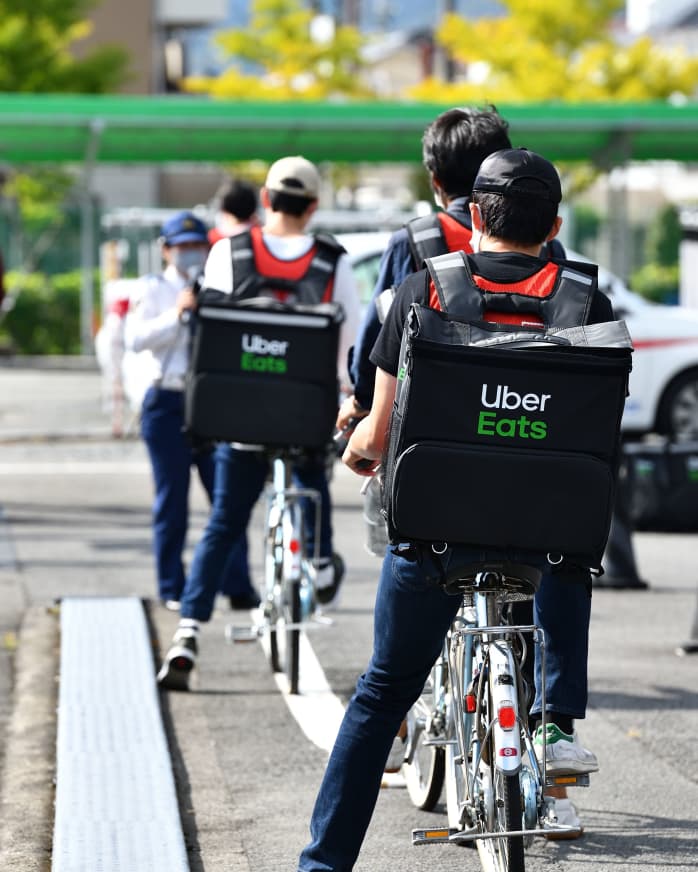 フードデリバリー自転車との接触事故増加に早めの防止策を