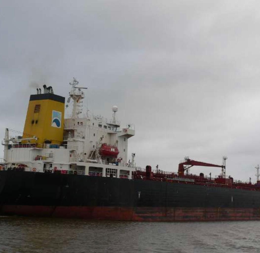 TANKER VESSEL WHITE PRODUCTS42,300CBM 2000 SHIPBROKER