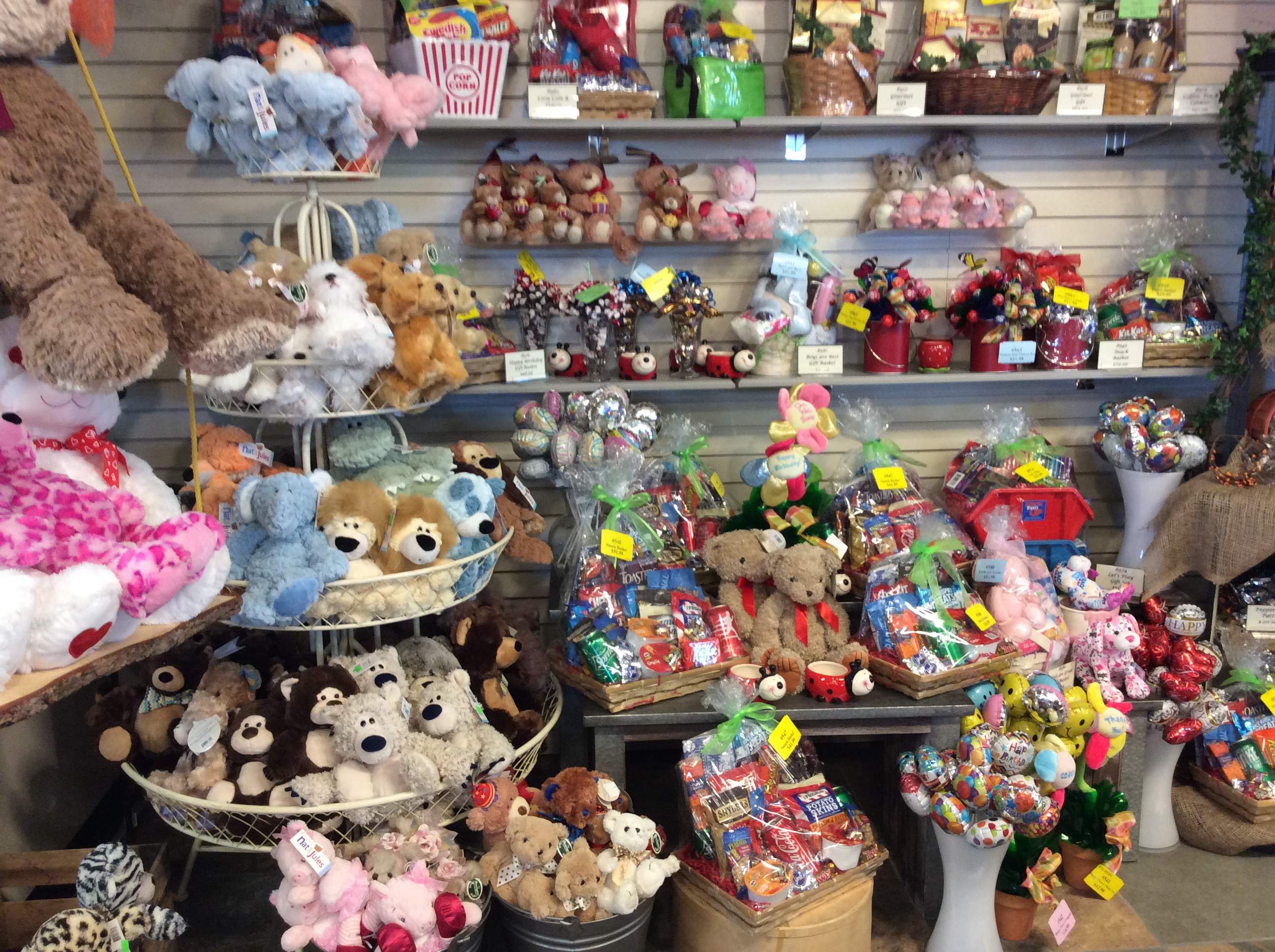 Royer’s Flowers in Chambersburg Grand Opening Specials SHIP SAVES