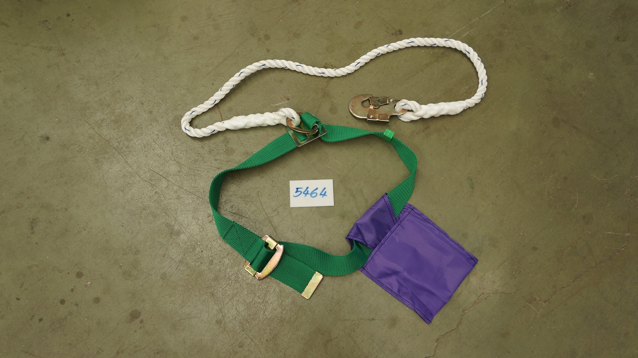 เข็มขัดนิรภัยรัดเอว (Safety belt with rope & hook) Ship Store Online.