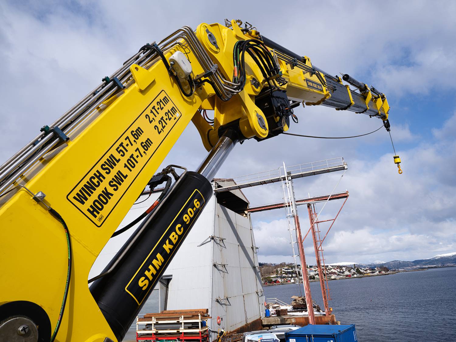 SHM Marine knuckle boom cranes SHM Solutions