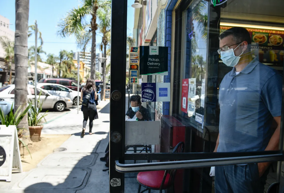 Los Angeles Health Officials Hint at Potential Return of Mask Mandates