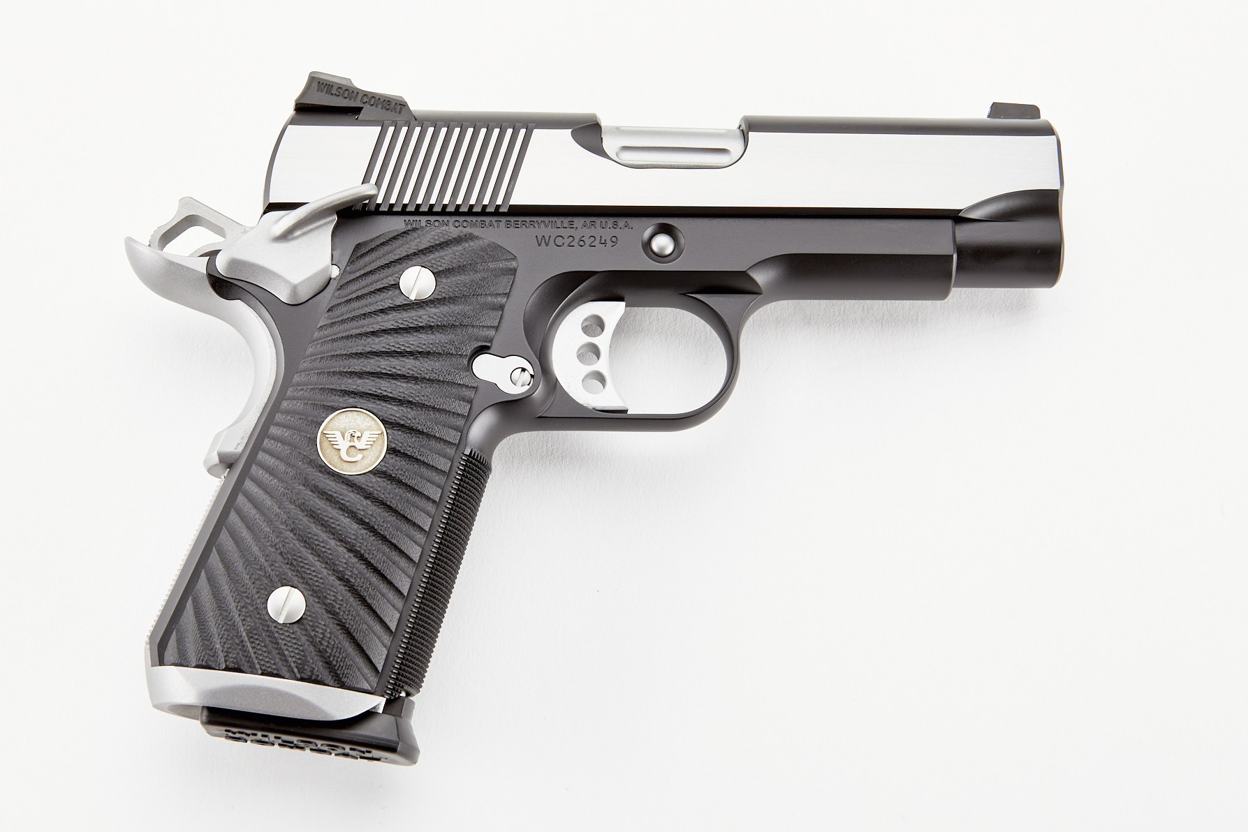 Wilson Combat CQB Compact, 9mm, Reverse TwoTone, Stainless/Black