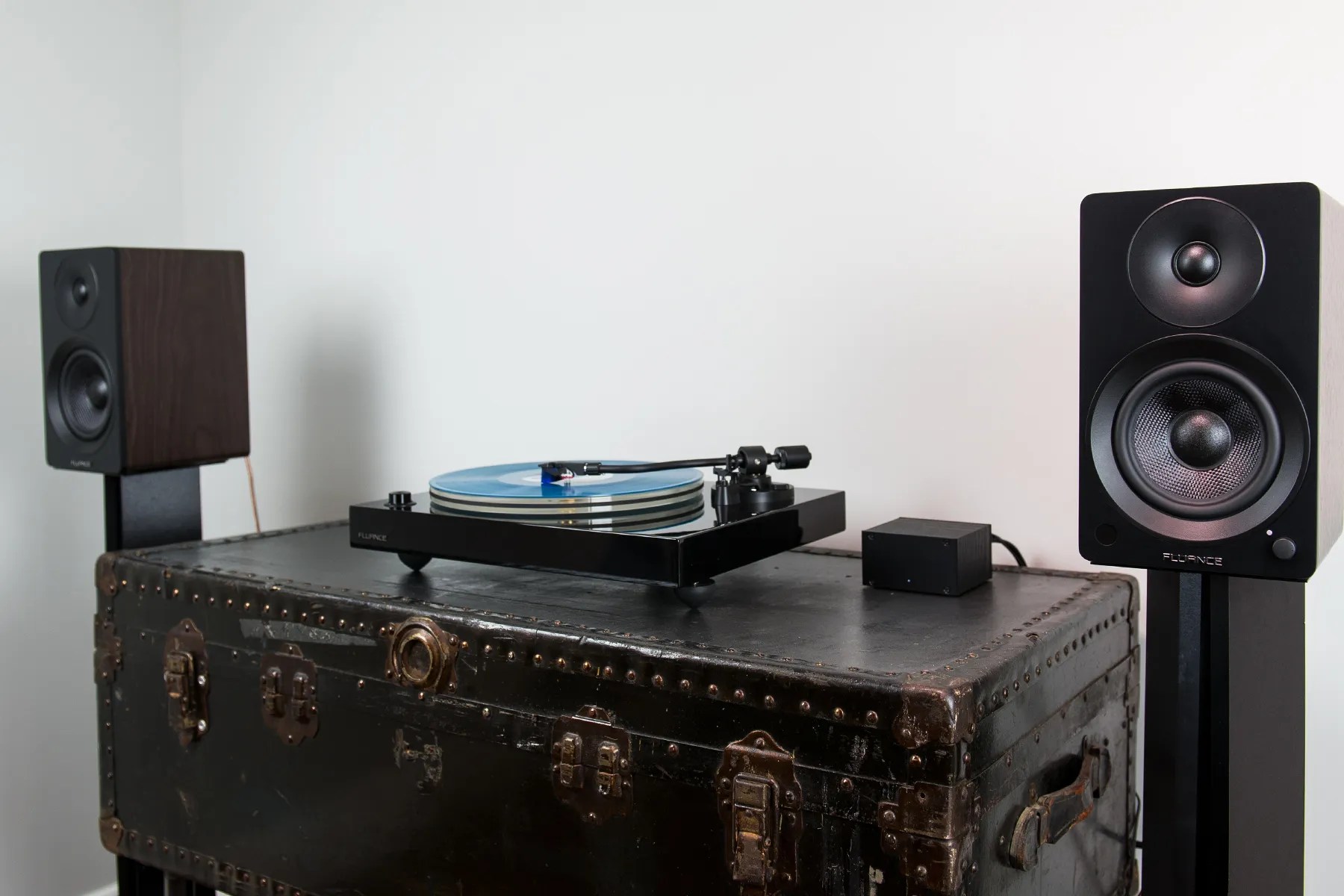 Ai41 Powered 5" Stereo Bookshelf Speakers Black Ash Shoptronics