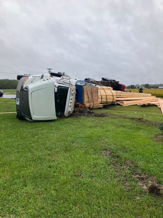 Lumber truck overturned in Bridgeville crash