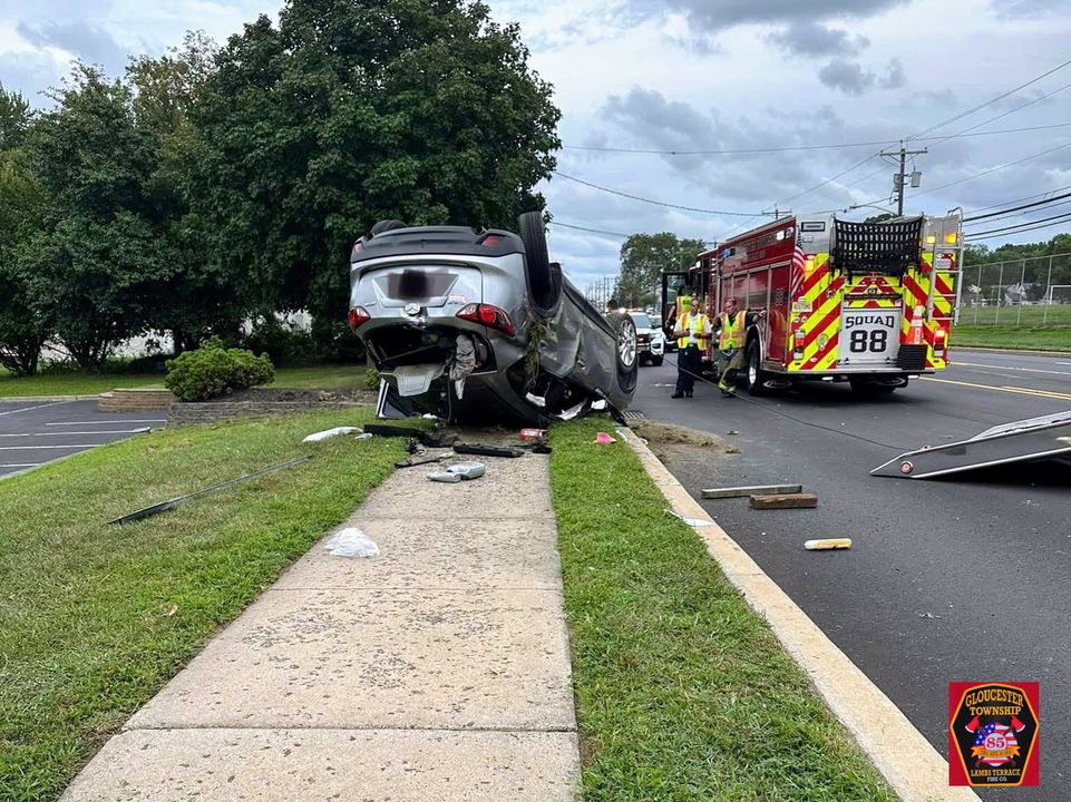 Multiple Injuries, Extrication in Gloucester Crash