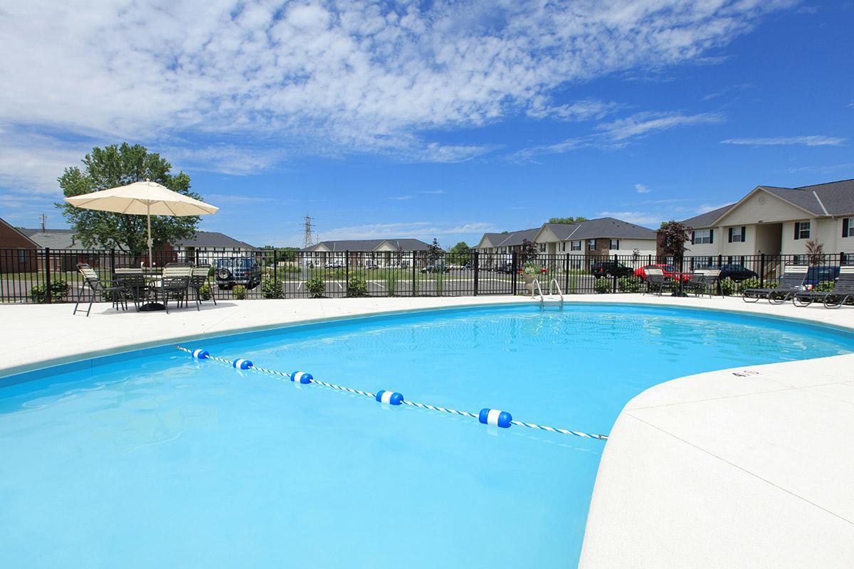 2880 Dwight Rd, Springfield, OH 45503 Shortterm Lease Apartments