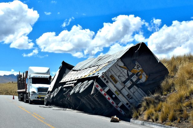 18 Wheeler Accident Settlements What Victims Can Expect