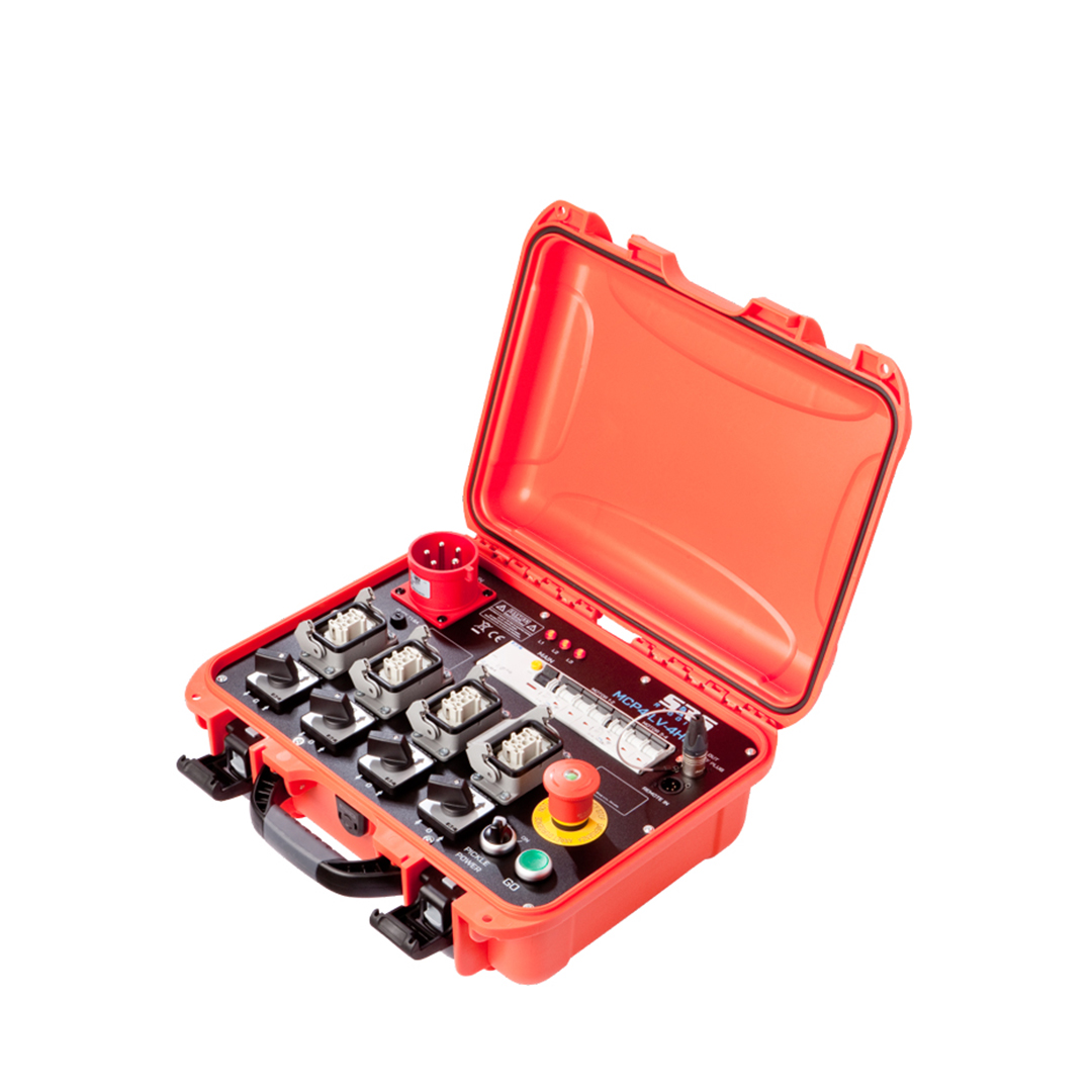 4 CHANNEL LOW VOLTAGE PORTABLE CHAIN HOIST CONTROLLER IN HARD CASE