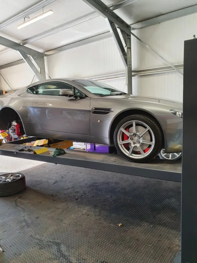 Car Garage Services in Twyford, Air Conditioning Diagnostic Services in