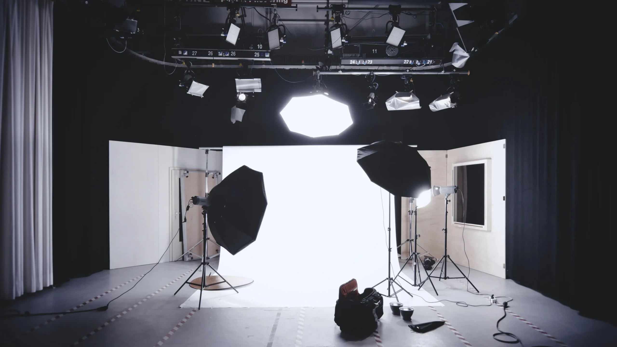 Best Strobe Lights for Product Photography ShutterHow