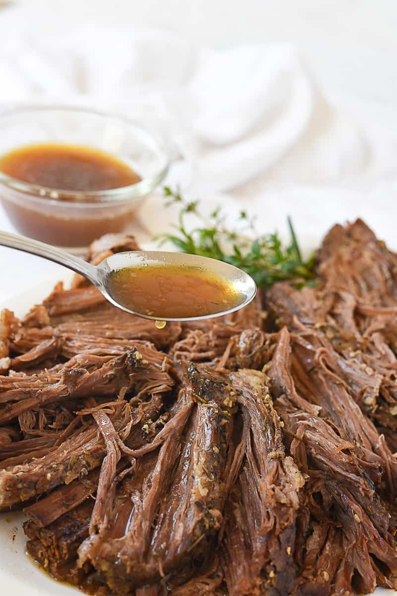 Perfectly Tender TriTip Roast in a Slow Cooker： StepbyStep Guide