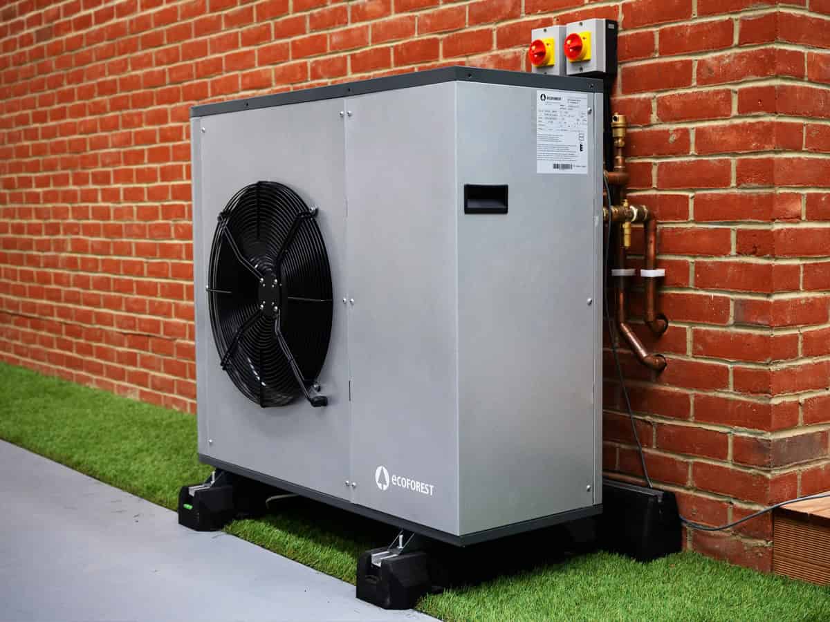 Worldwide sales of heat pumps set to soar to record levels IEA