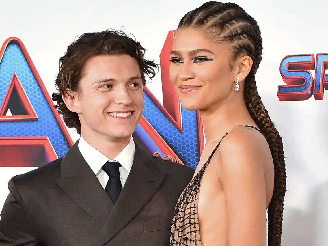 Zendaya Having A Threesome In The New Trailer For 'Challengers' Has