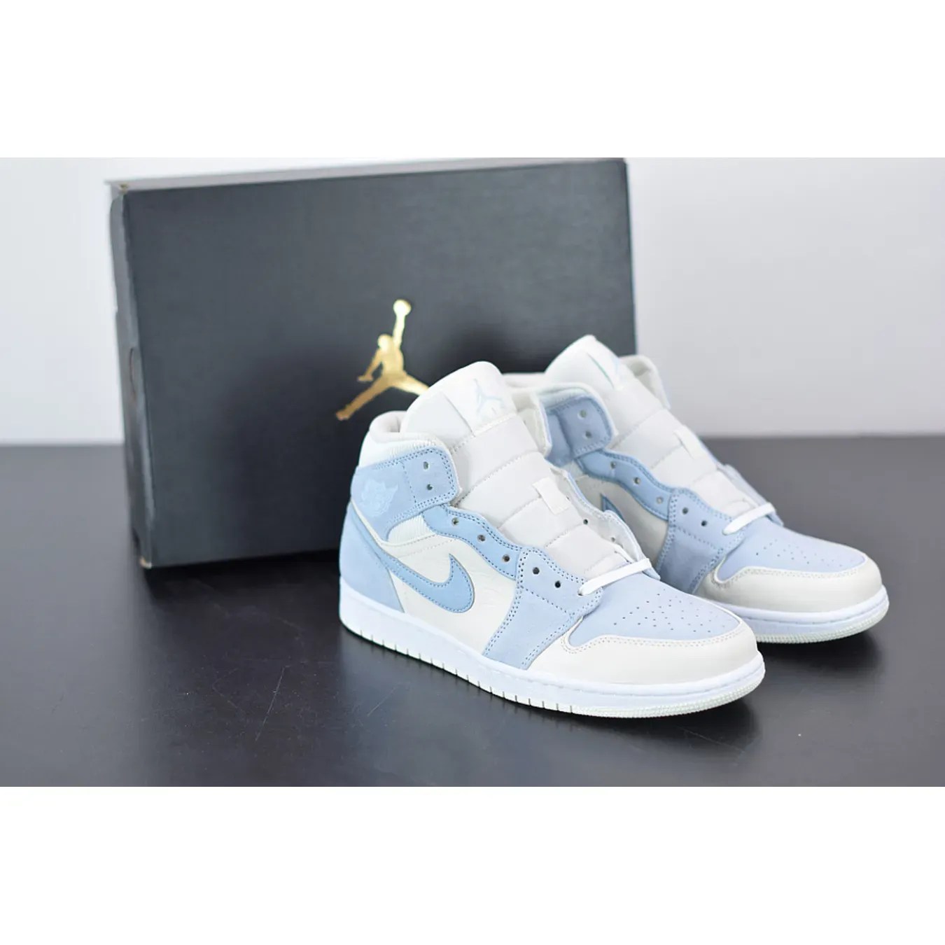 Nike Air Jordan 1 Mid Summit White/Celestine Blue light blue 1's