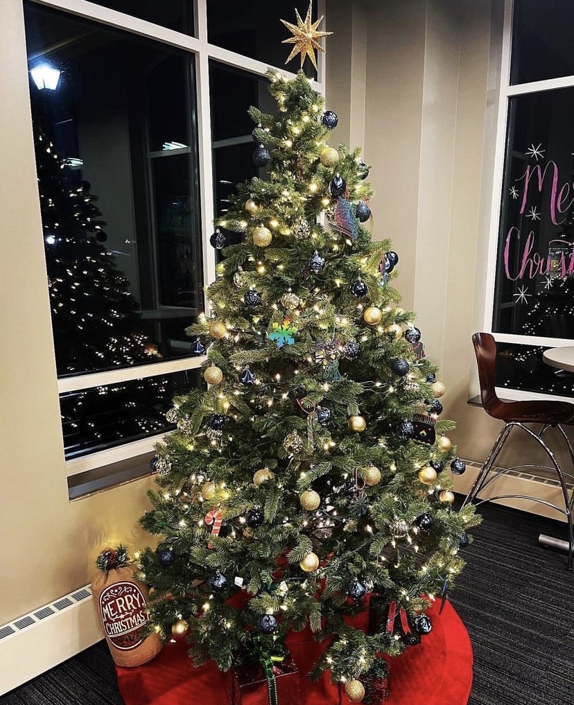 Siena Heights to Kick Off Holiday Season with Christmas Tree Lighting