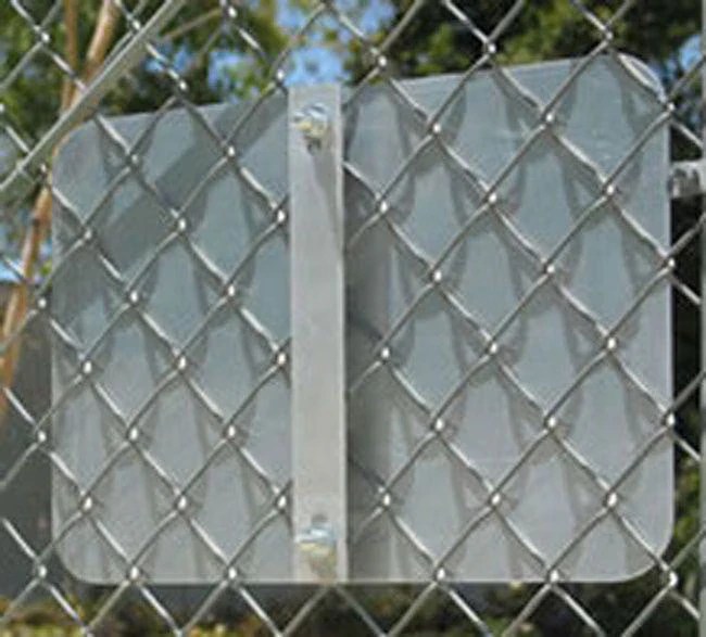 Chain link fence bracket