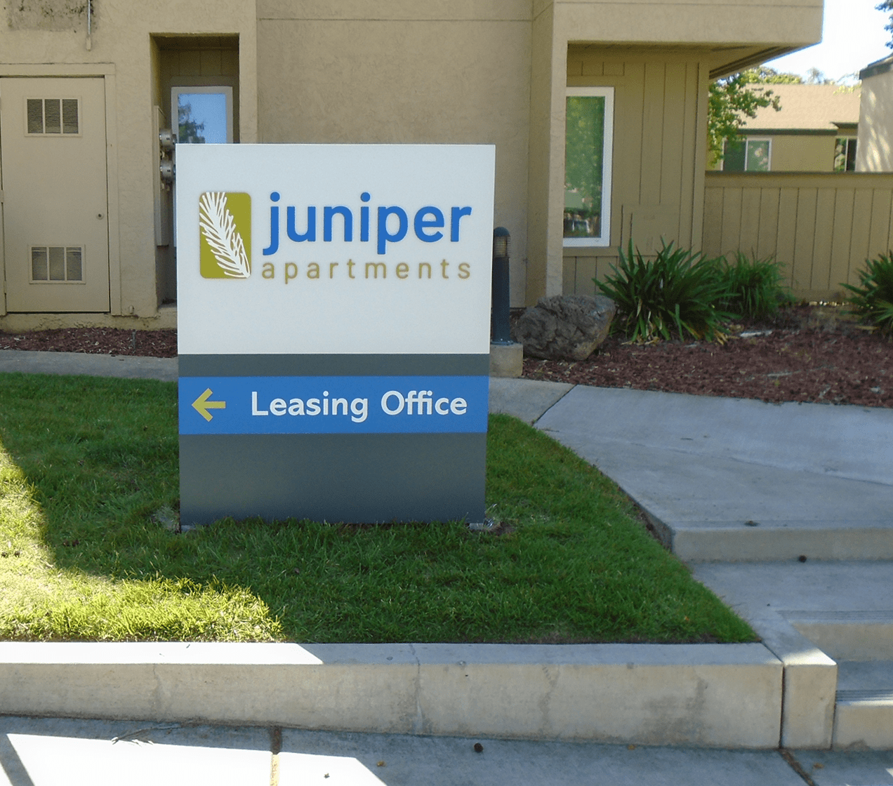 Juniper Apartments Sign Technology