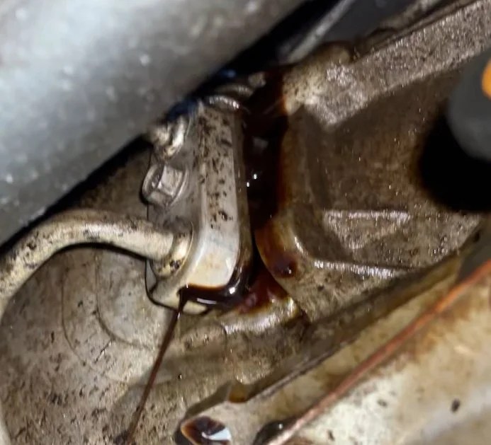 2013 5.3 oil leak | Chevy Silverado and GMC Sierra Forum