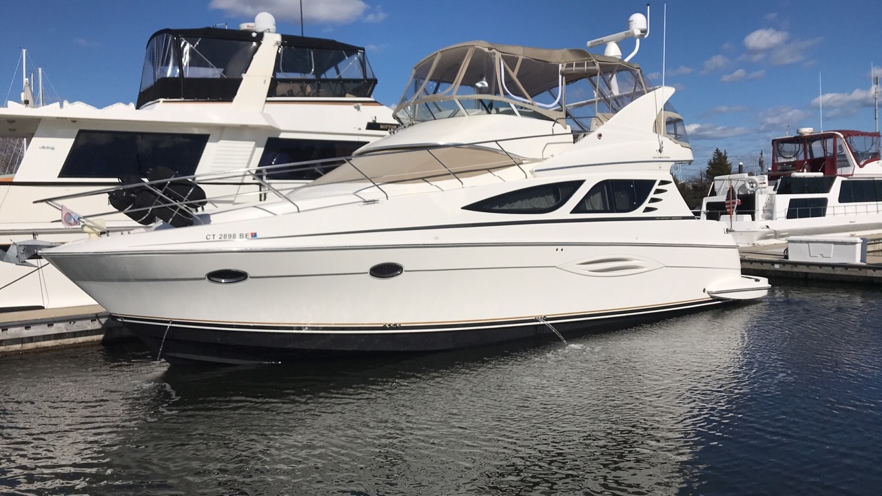 Silverton Boats Express Cruisers, Aft Cabin & Convertible Yachts