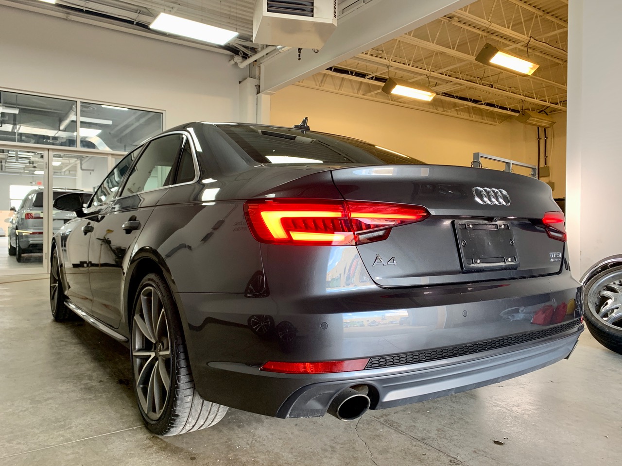 2017 Audi A4 Technik SLine, B&O Sound, AUDICARE UNTIL 2023