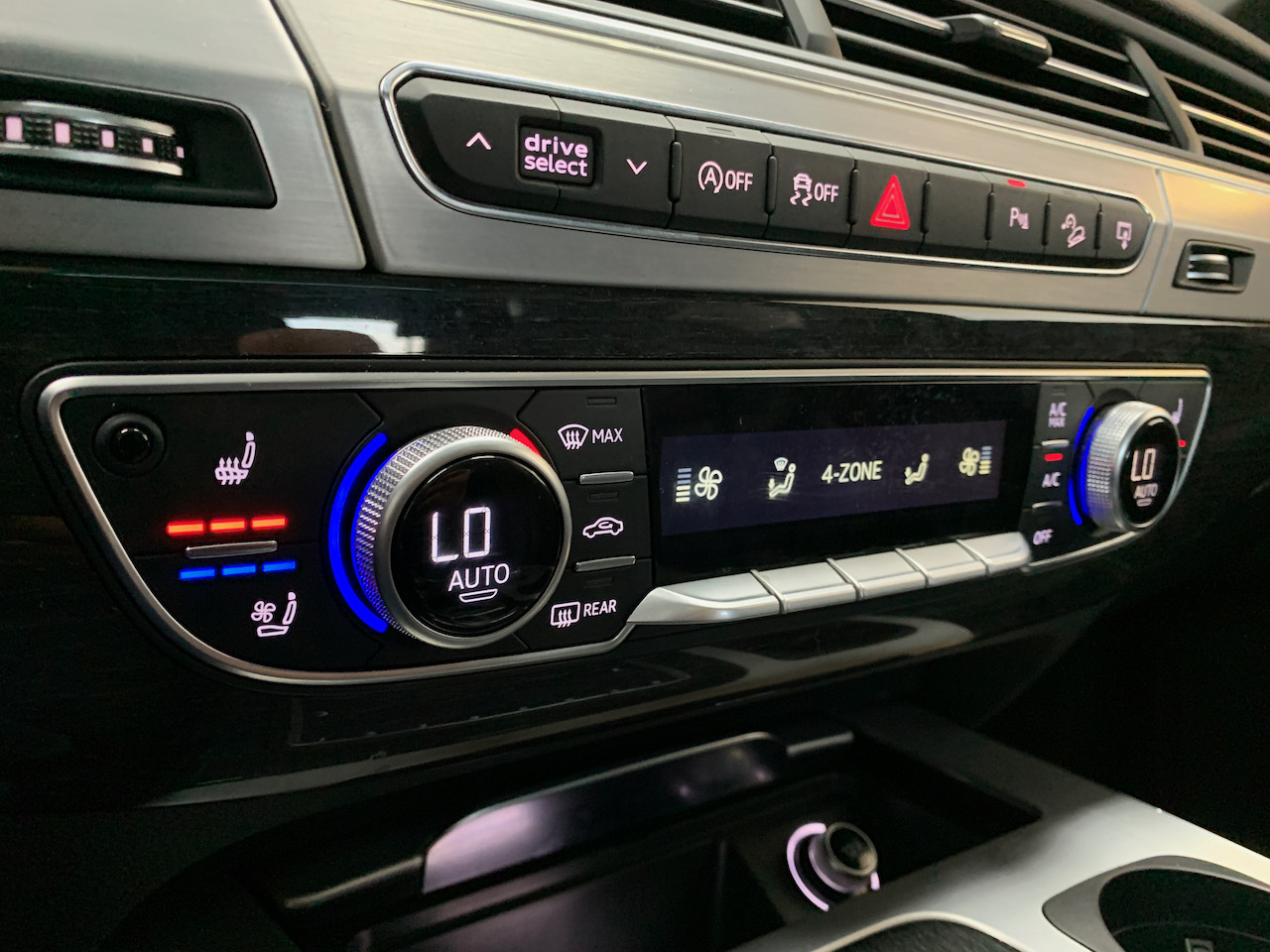 2017 Audi Q7 Progressive Sline 360 camera Heated/Ventilated Seats