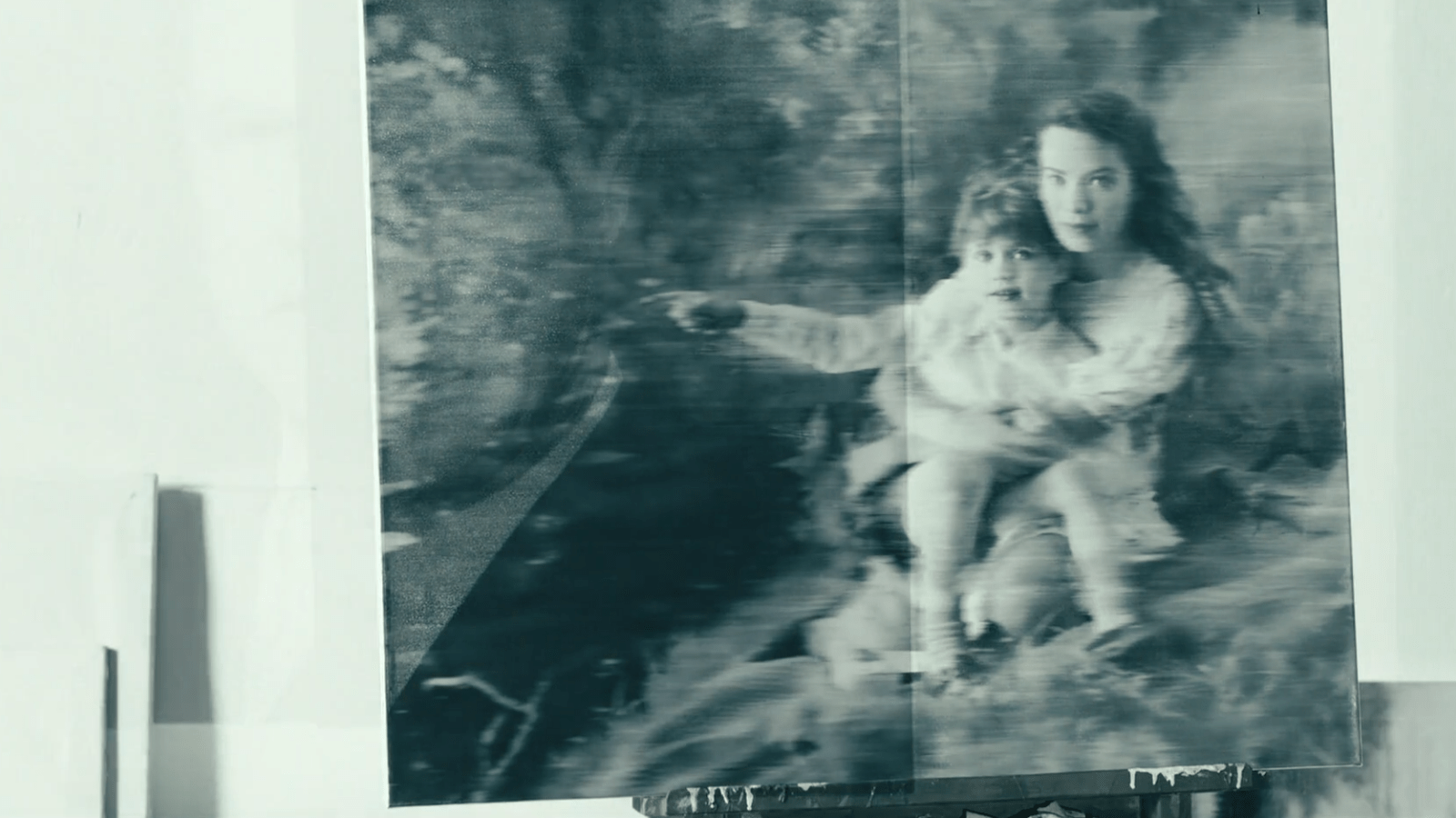 Never Look Away (2018) Movie Reviews Simbasible