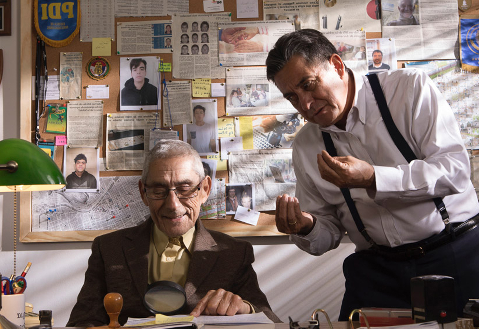 The Mole Agent (2020) Movie Reviews Simbasible