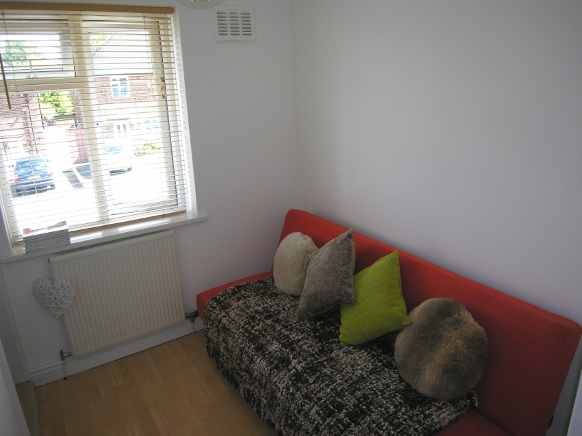 3bedroom town house for sale in Blenheim Road, Shirley