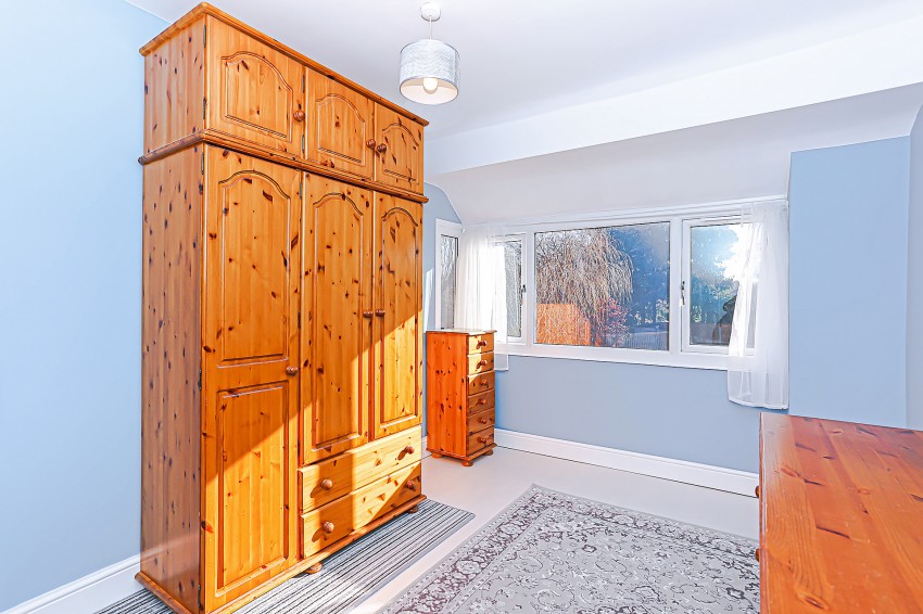 3bedroom semidetached house for sale in Mountjoy Crescent, Solihull