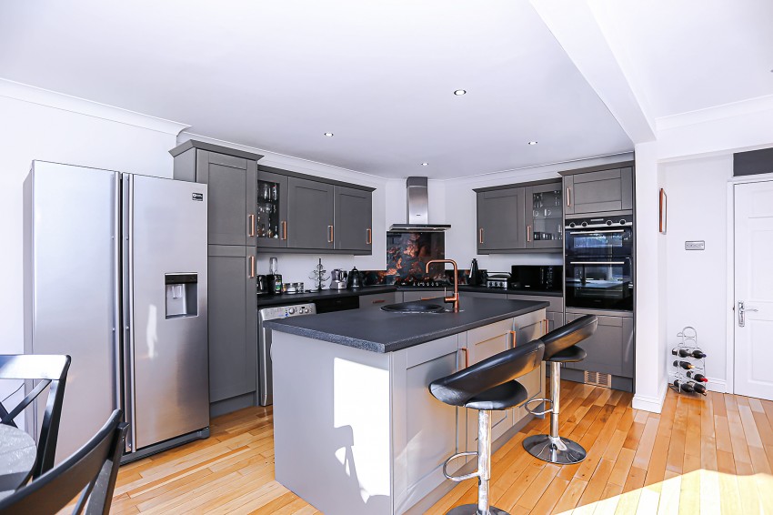 3bedroom semidetached house for sale in Mountjoy Crescent, Solihull