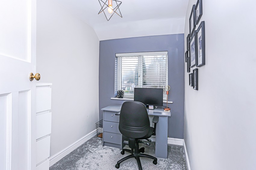 3bedroom semidetached house for sale in Redlands Road, Solihull