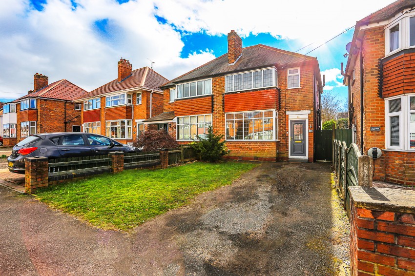 3bedroom semidetached house for sale in Redlands Road, Solihull