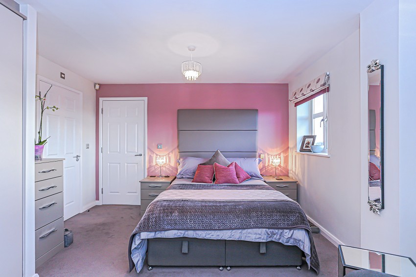 2bedroom apartment for sale in Bridge House, Waterside, Shirley, Solihull