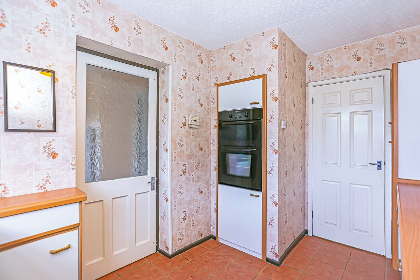 3bedroom semidetached house for sale in Lode Lane, Solihull