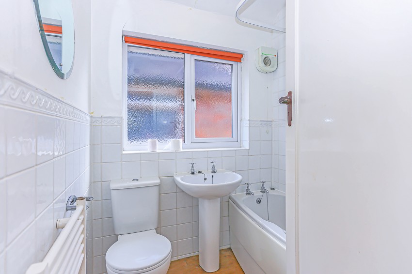 3bedroom semidetached house for sale in Redlands Road, Solihull