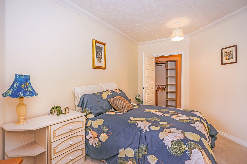 1bedroom apartment for sale in Eleanor Lodge, 24 Station Road, Knowle