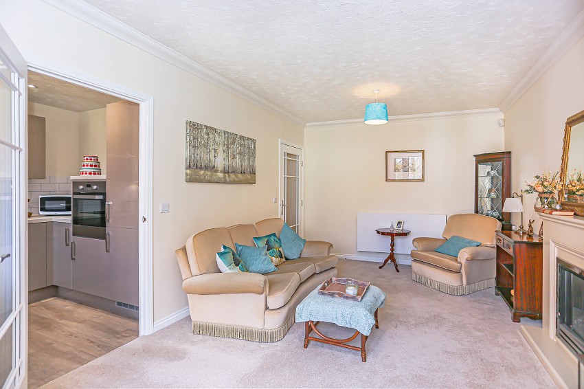 1bedroom apartment for sale in Eleanor Lodge, 24 Station Road, Knowle