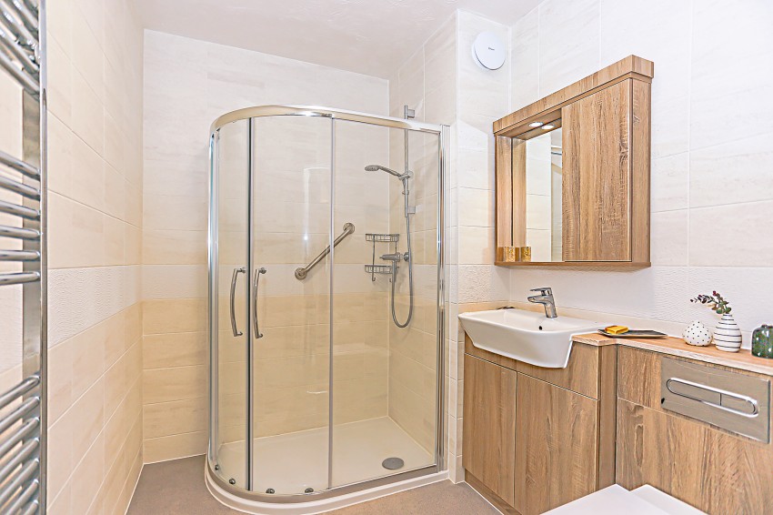 1bedroom apartment for sale in Eleanor Lodge, 24 Station Road, Knowle