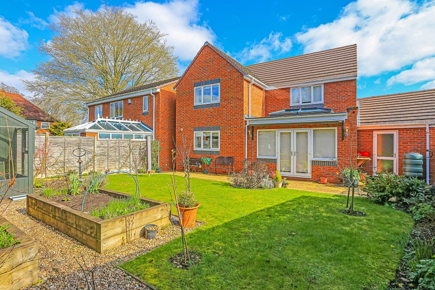 4bedroom detached house for sale in Dovecote Close, Solihull