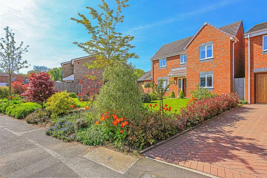 4bedroom detached house for sale in Dovecote Close, Solihull