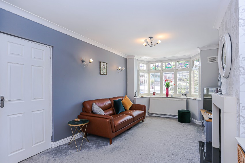 3bedroom semidetached house for sale in Henley Crescent, Solihull