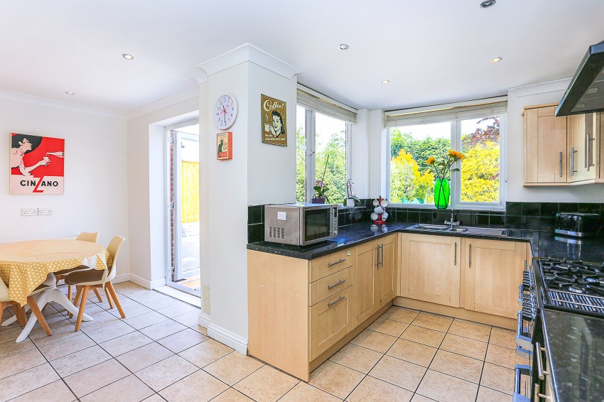 3bedroom semidetached house for sale in Henley Crescent, Solihull