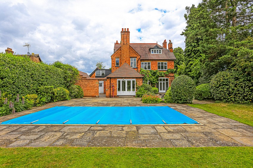 5bedroom detached house for sale in Widney Manor Road, Solihull