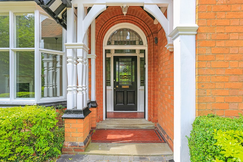 5bedroom detached house for sale in Widney Manor Road, Solihull