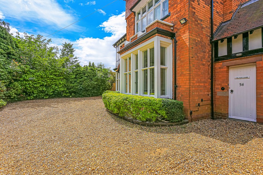 5bedroom detached house for sale in Widney Manor Road, Solihull