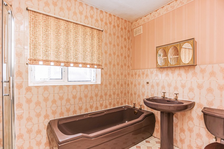 3bedroom semidetached house for sale in Merevale Road, Solihull