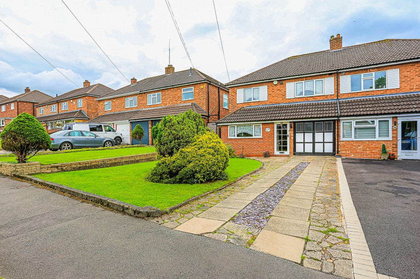 3bedroom semidetached house for sale in Merevale Road, Solihull