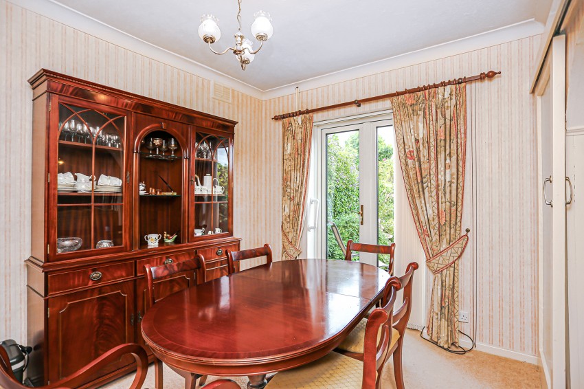 3bedroom semidetached house for sale in Merevale Road, Solihull